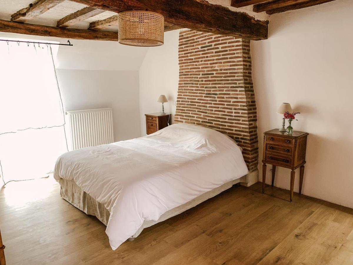 La Maison Pieuse Villiers-Saint-Benoit Extérieur photo